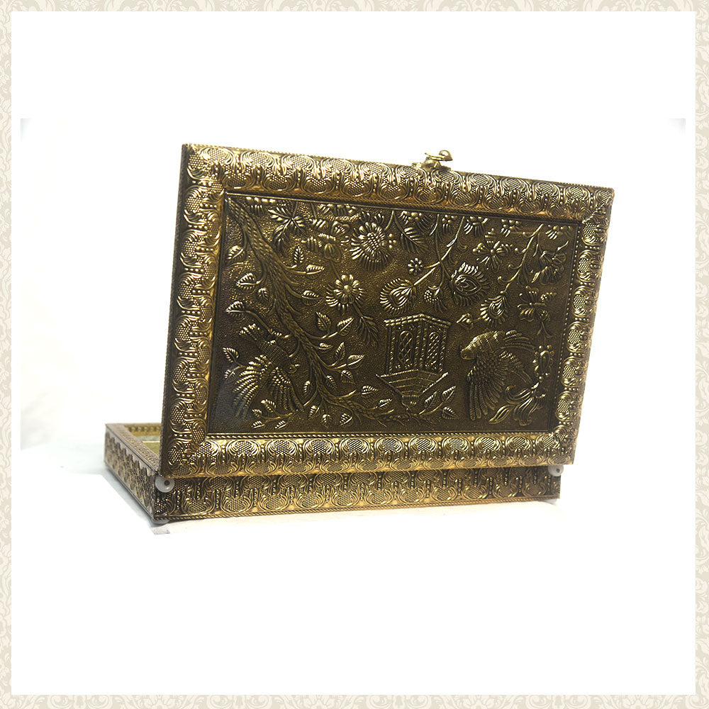 Oxidised Gold Box with Tropical engraved Scene