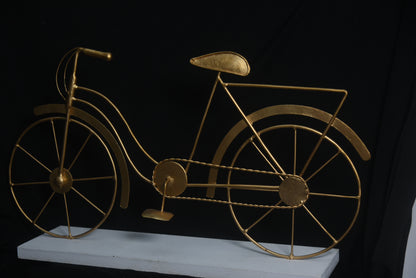 Gold Cycle Table Decor