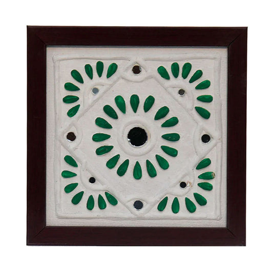 Handmade Lippan Art Wall Frame with Mud in Green and white Design with Glass Chips