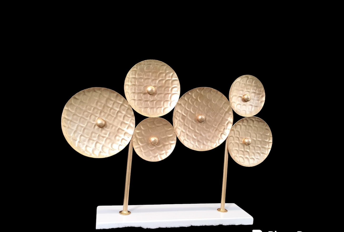 Gold Discs Table Decor