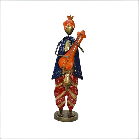 Handcrafted Dancing musicians